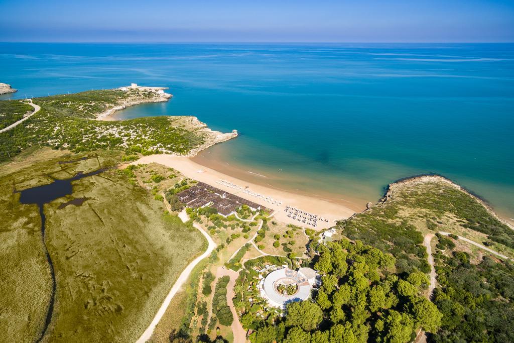 Valtur Baia Del Gusmay Beach Resort Peschici Bagian luar foto