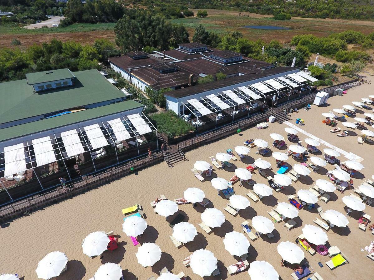 Valtur Baia Del Gusmay Beach Resort Peschici Bagian luar foto